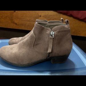 Arizona brand booties taupe color